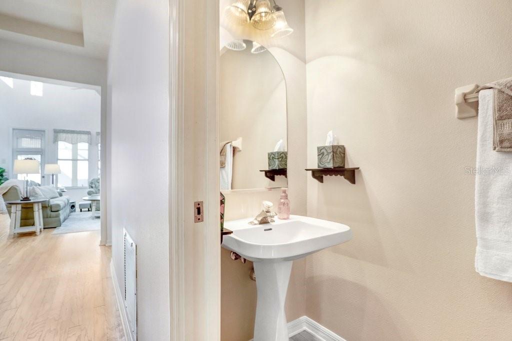 10023 BROMPTON DR, TAMPA, FL, 33626