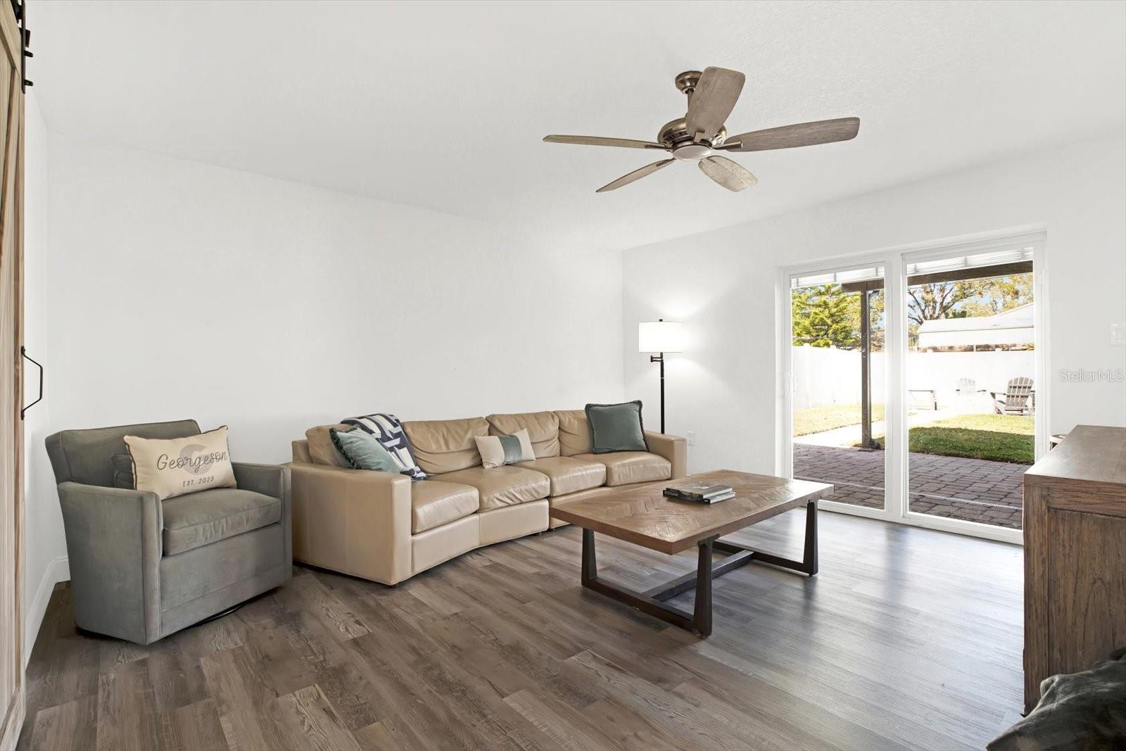 1703 W ELDRED DR, TAMPA, FL, 33603