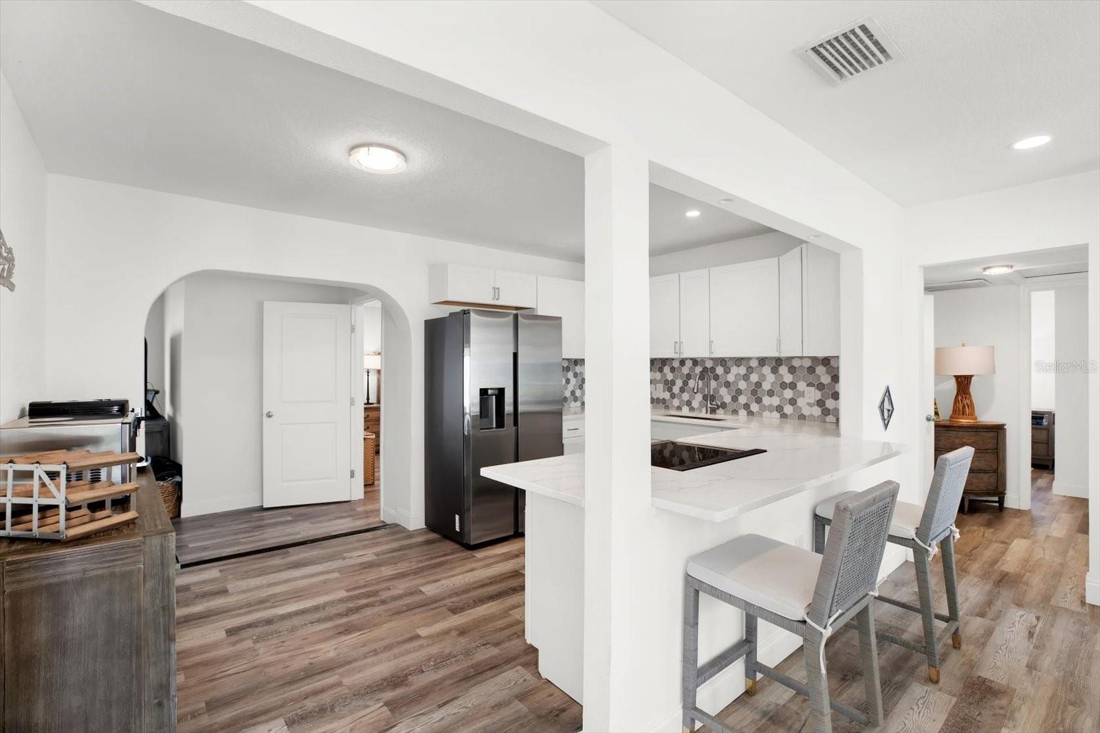 1703 W ELDRED DR, TAMPA, FL, 33603