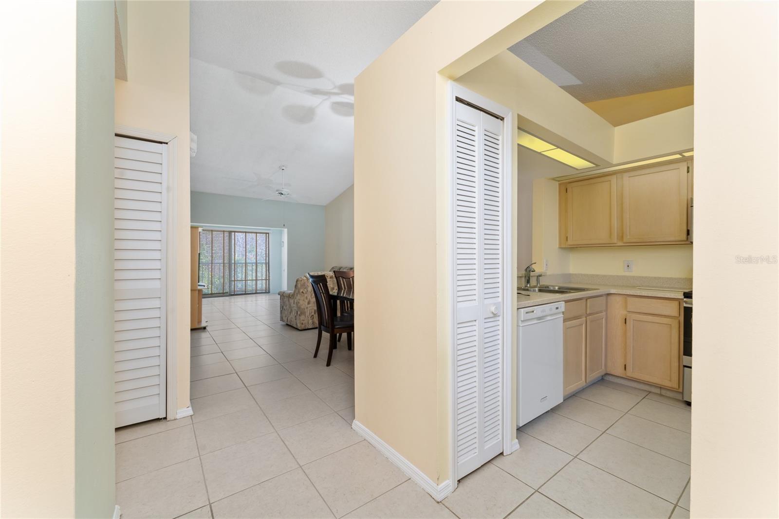 13917 TIMBERLAND DR #201, ORLANDO, FL, 32824