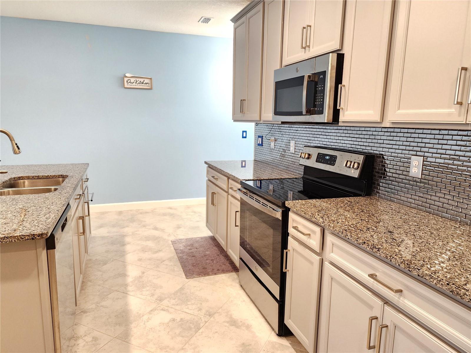 17009 CLEAR CORK DR, WIMAUMA, FL, 33598
