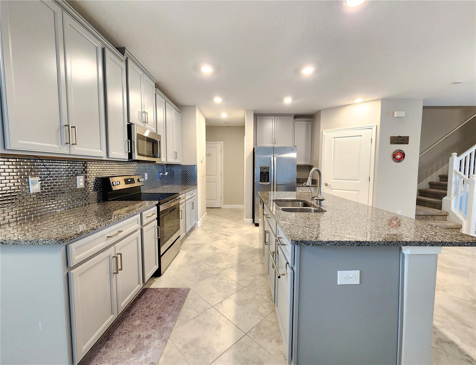 17009 CLEAR CORK DR, WIMAUMA, FL, 33598