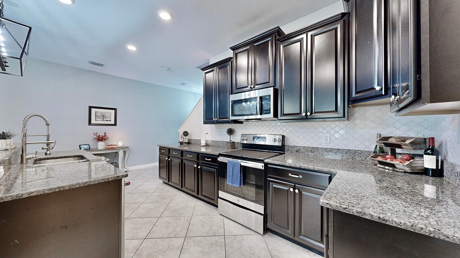 17365 OLD TOBACCO RD, LUTZ, FL, 33558