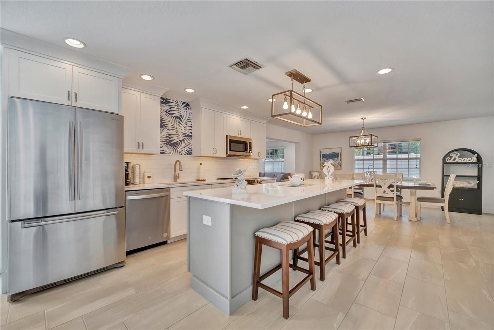 567 VENICE LN, SARASOTA, FL, 34242