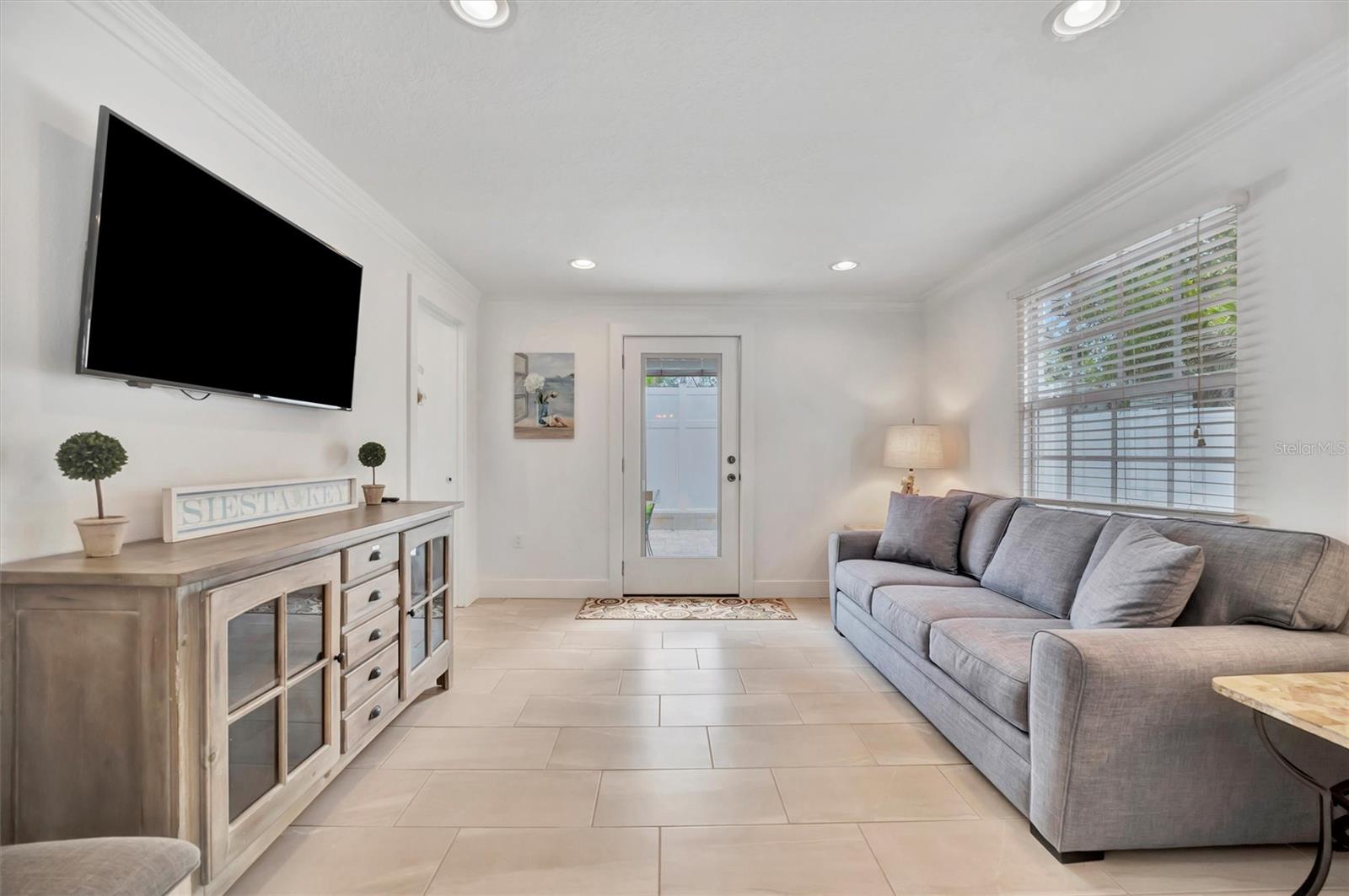 567 VENICE LN, SARASOTA, FL, 34242