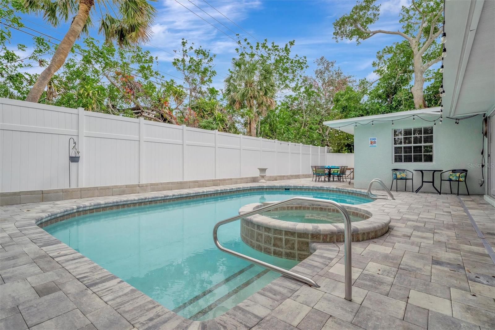 567 VENICE LN, SARASOTA, FL, 34242