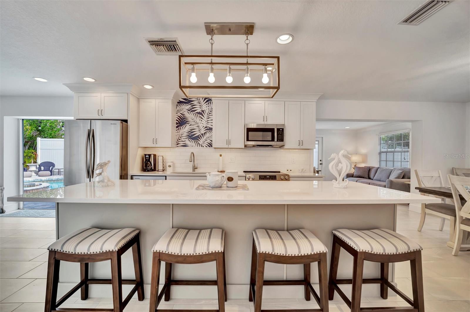 567 VENICE LN, SARASOTA, FL, 34242