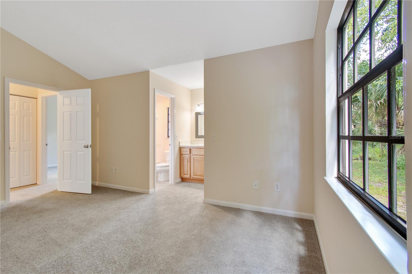 100 CORAL REEF CT N #B, PALM COAST, FL, 32137