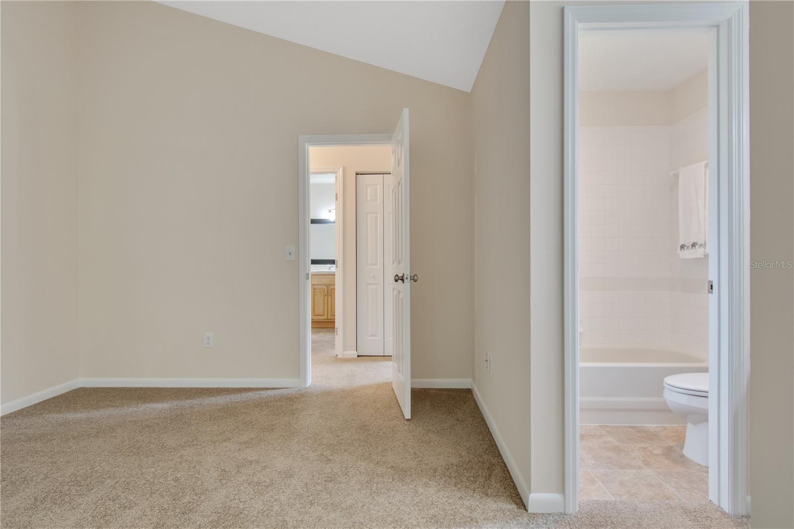 100 CORAL REEF CT N #B, PALM COAST, FL, 32137