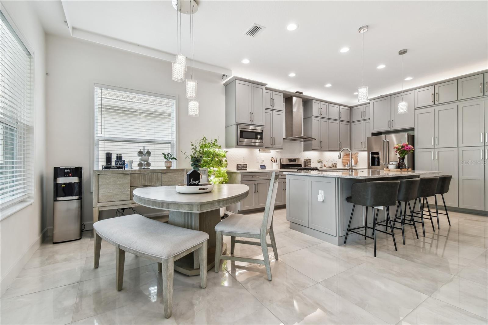 3135 GREAT BANYAN WAY, WESLEY CHAPEL, FL, 33543