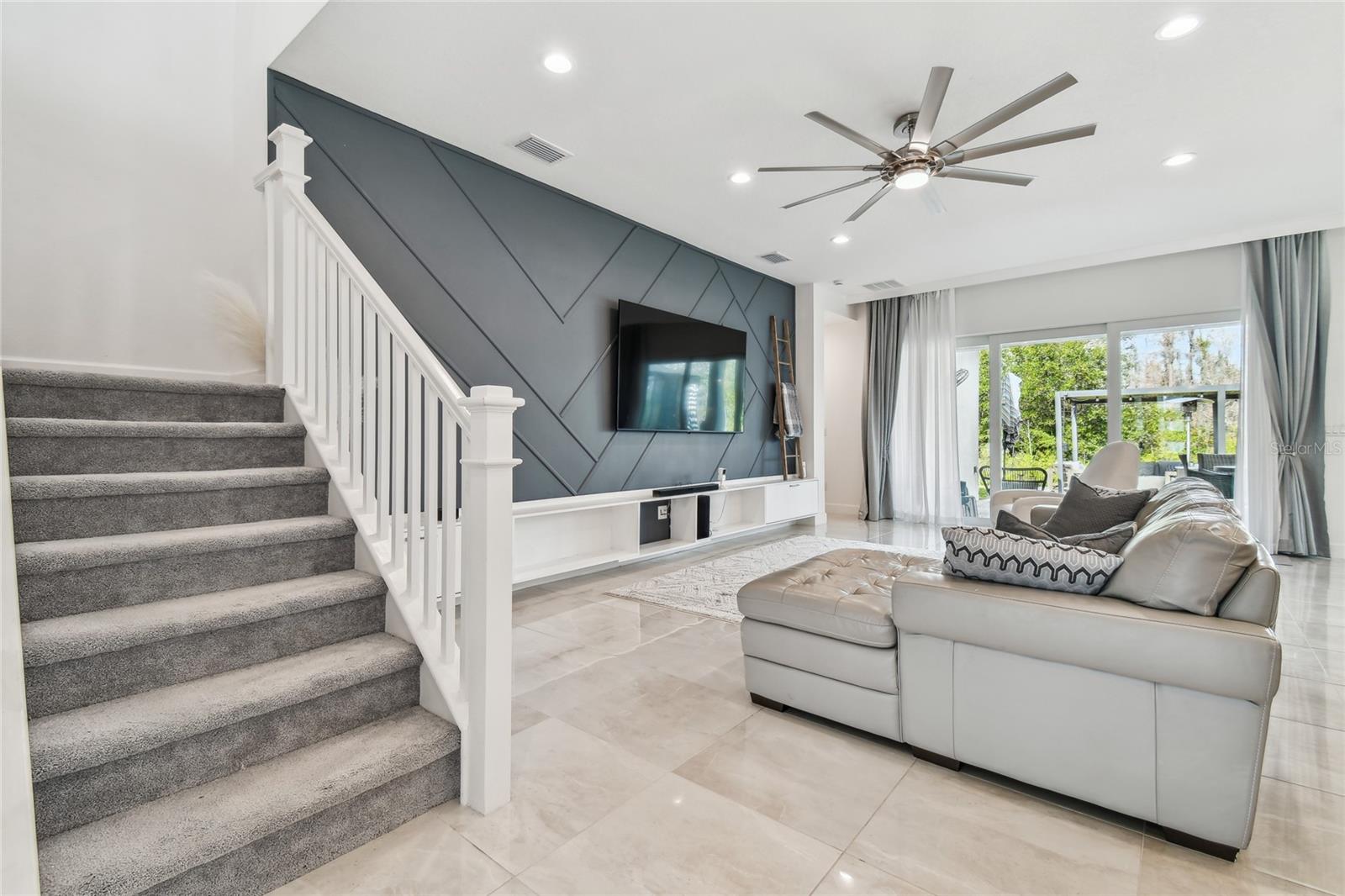 3135 GREAT BANYAN WAY, WESLEY CHAPEL, FL, 33543