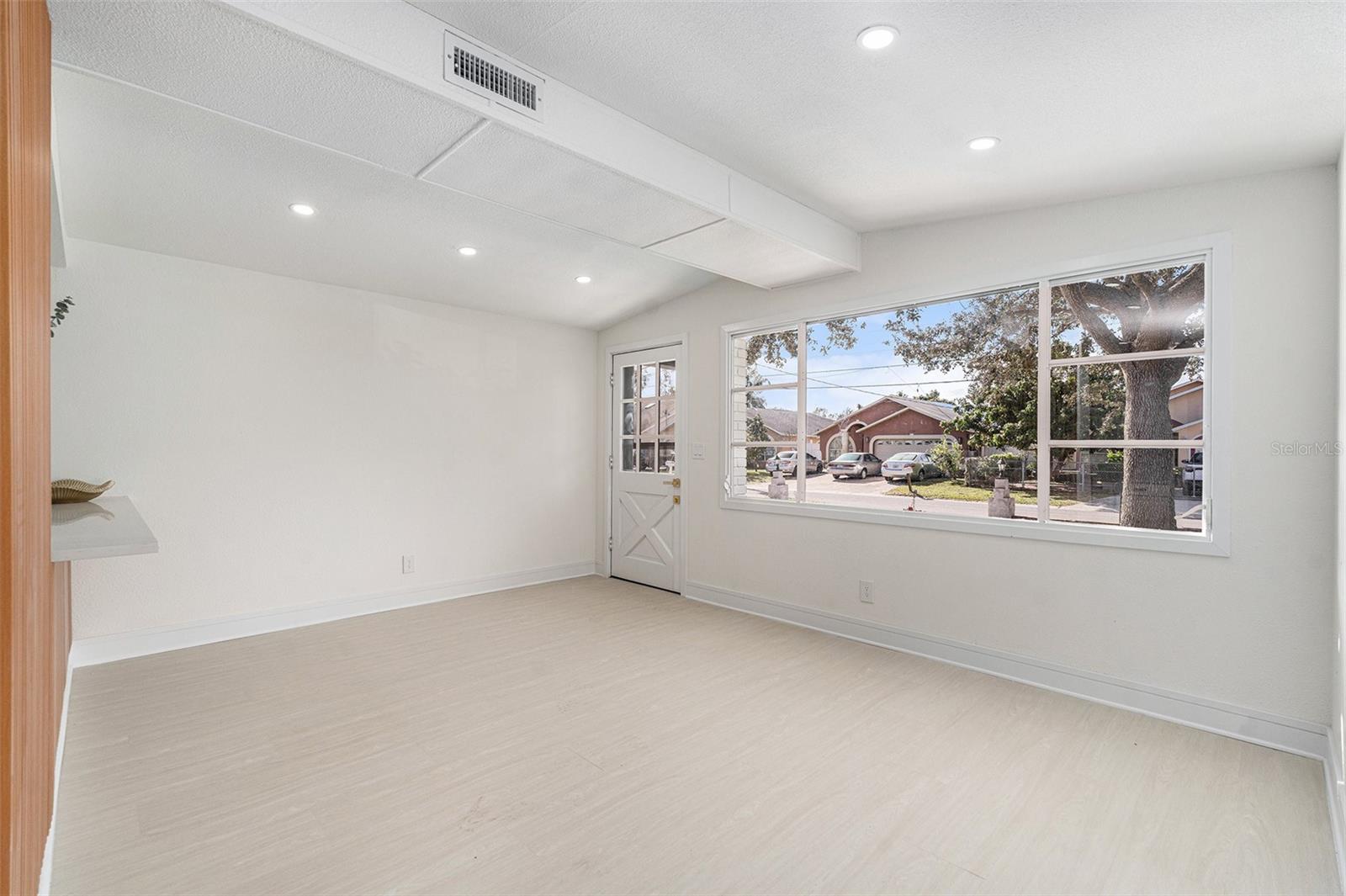 7007 N HUBERT AVE, TAMPA, FL, 33614