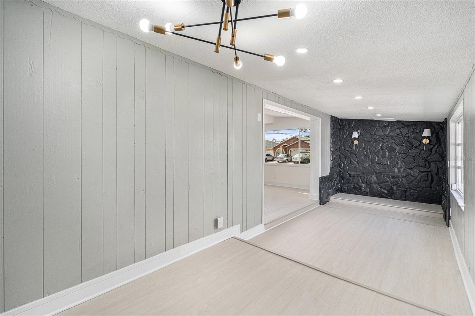 7007 N HUBERT AVE, TAMPA, FL, 33614