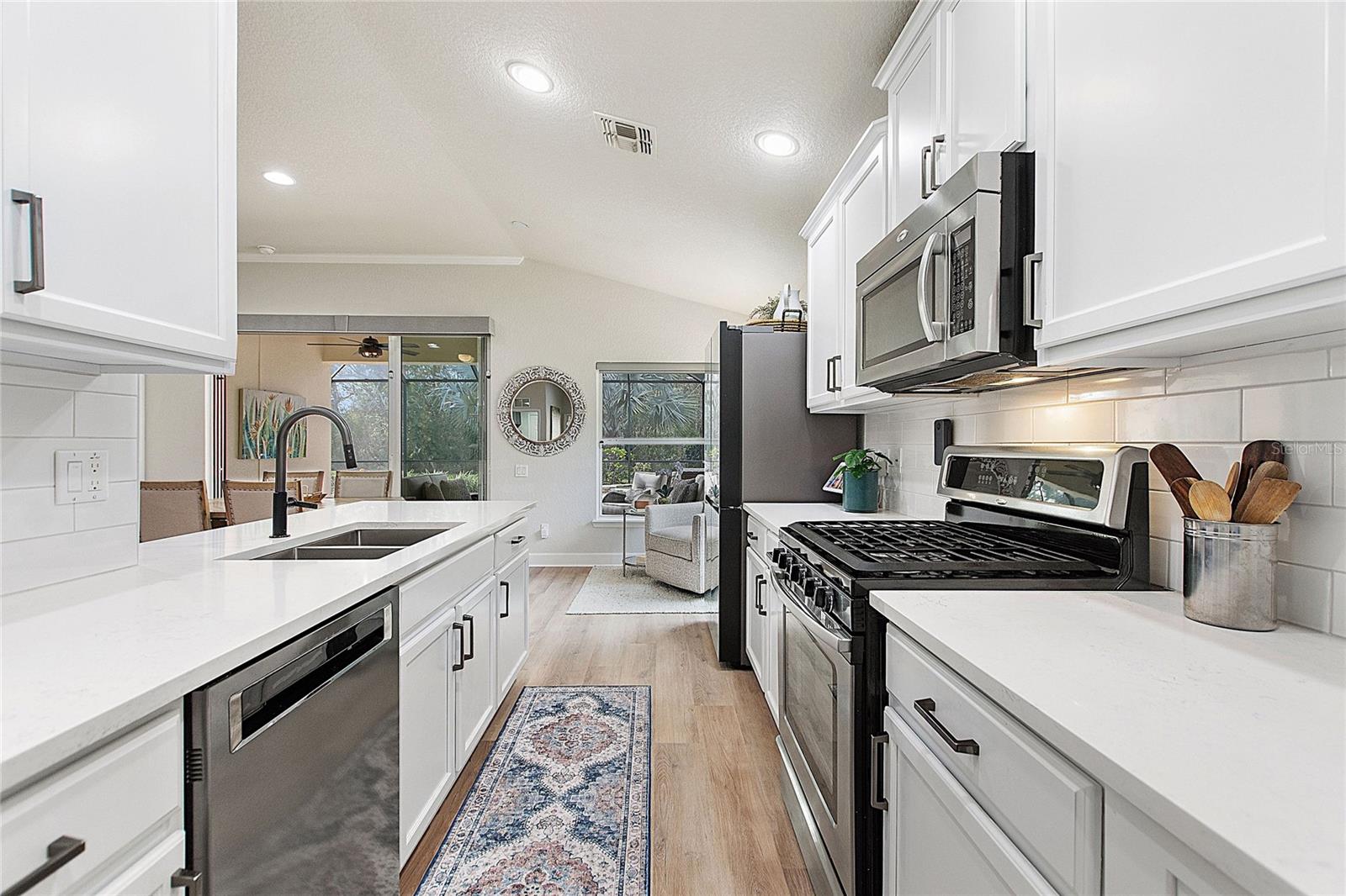 157 DEL SOL AVE, DAVENPORT, FL, 33837