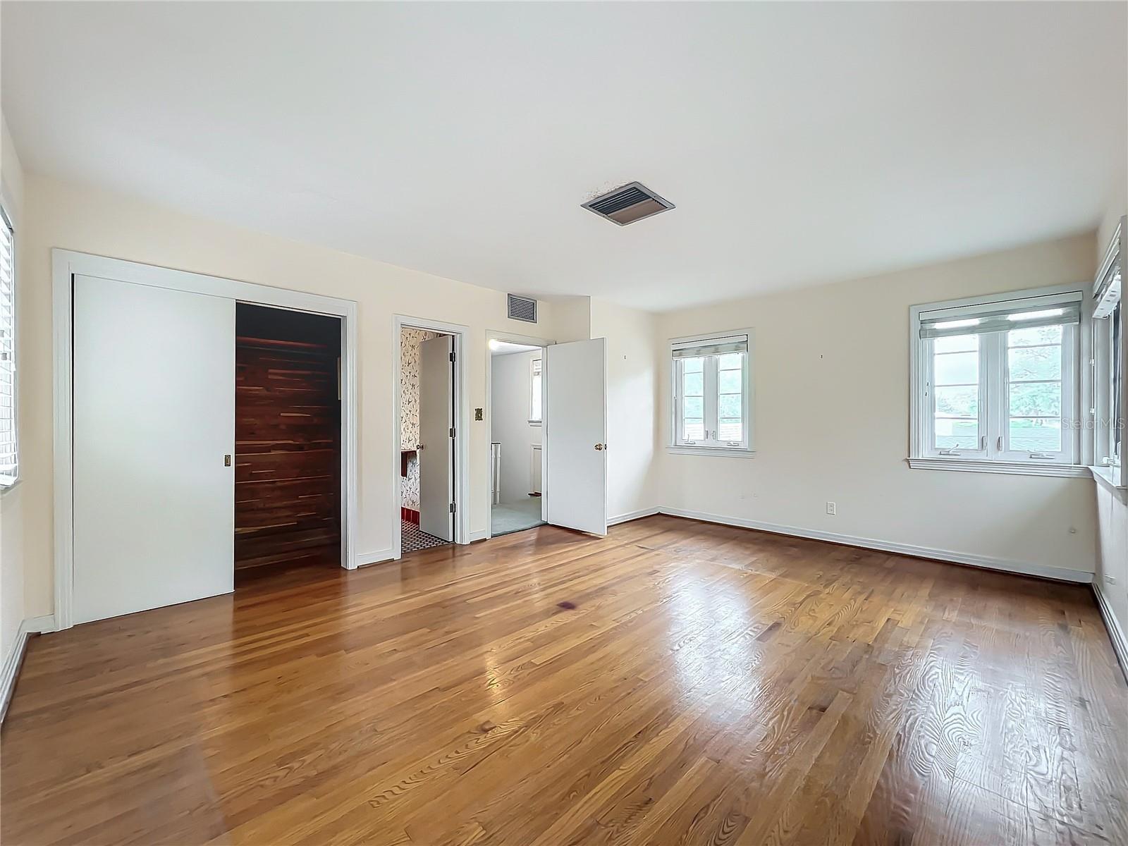 1138 OVERBROOK DR, ORLANDO, FL, 32804