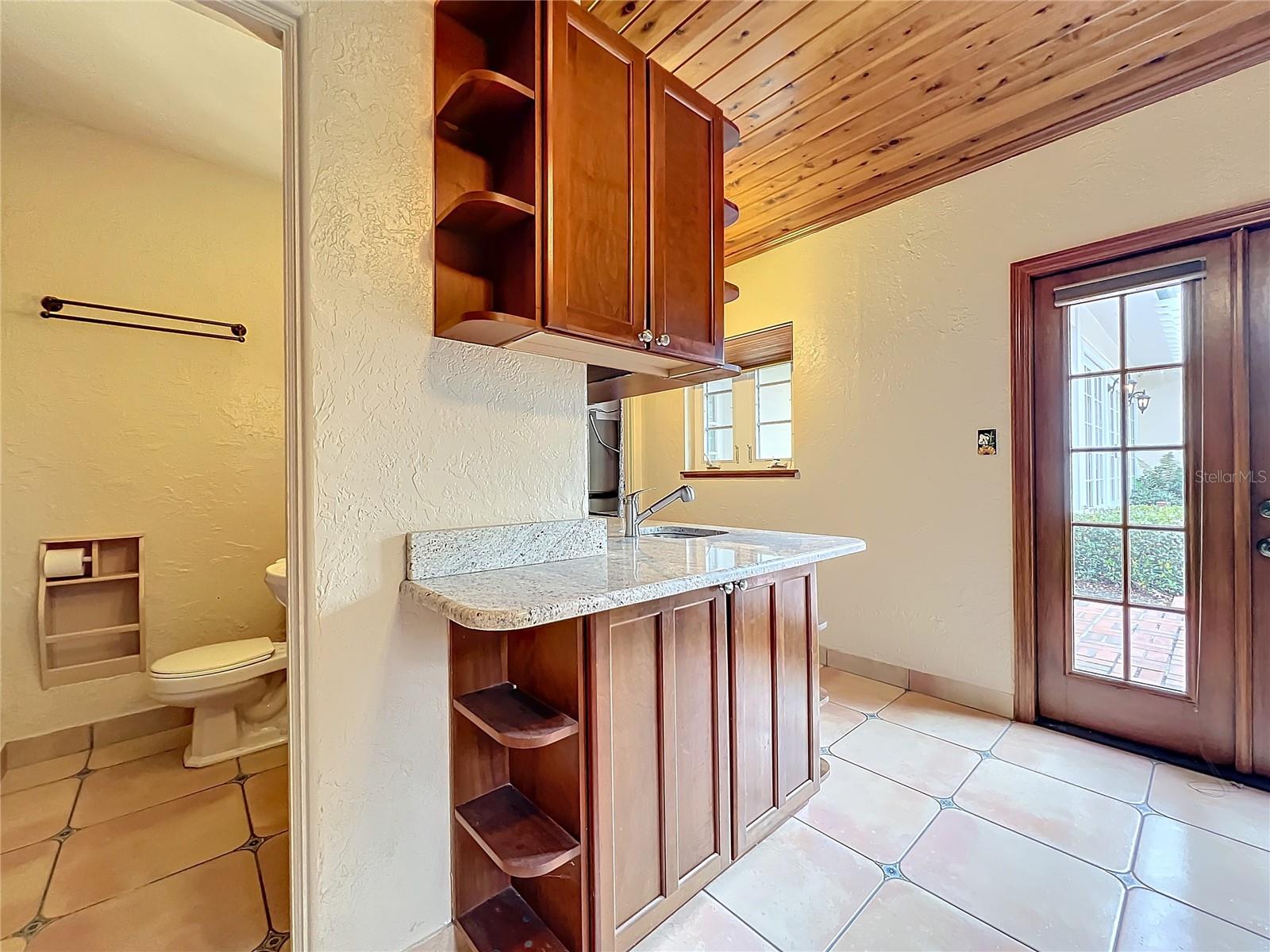 1138 OVERBROOK DR, ORLANDO, FL, 32804