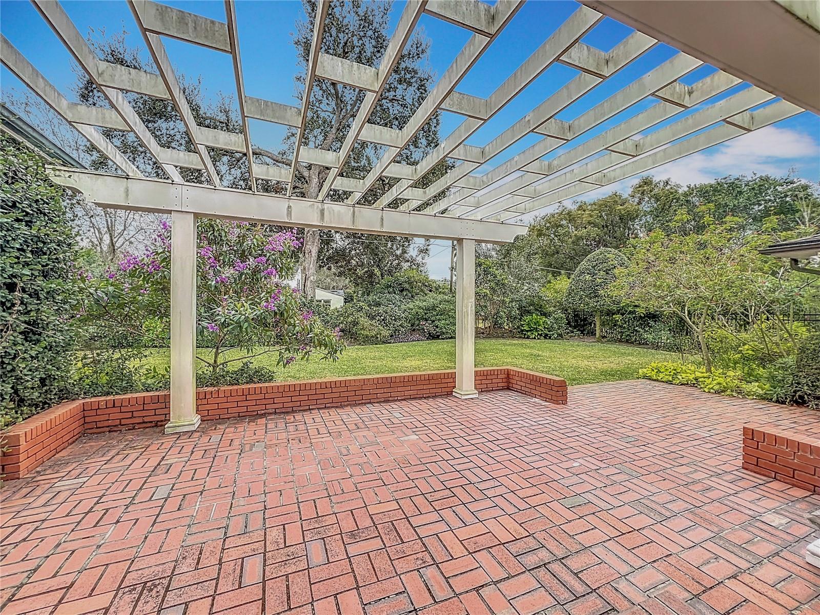 1138 OVERBROOK DR, ORLANDO, FL, 32804