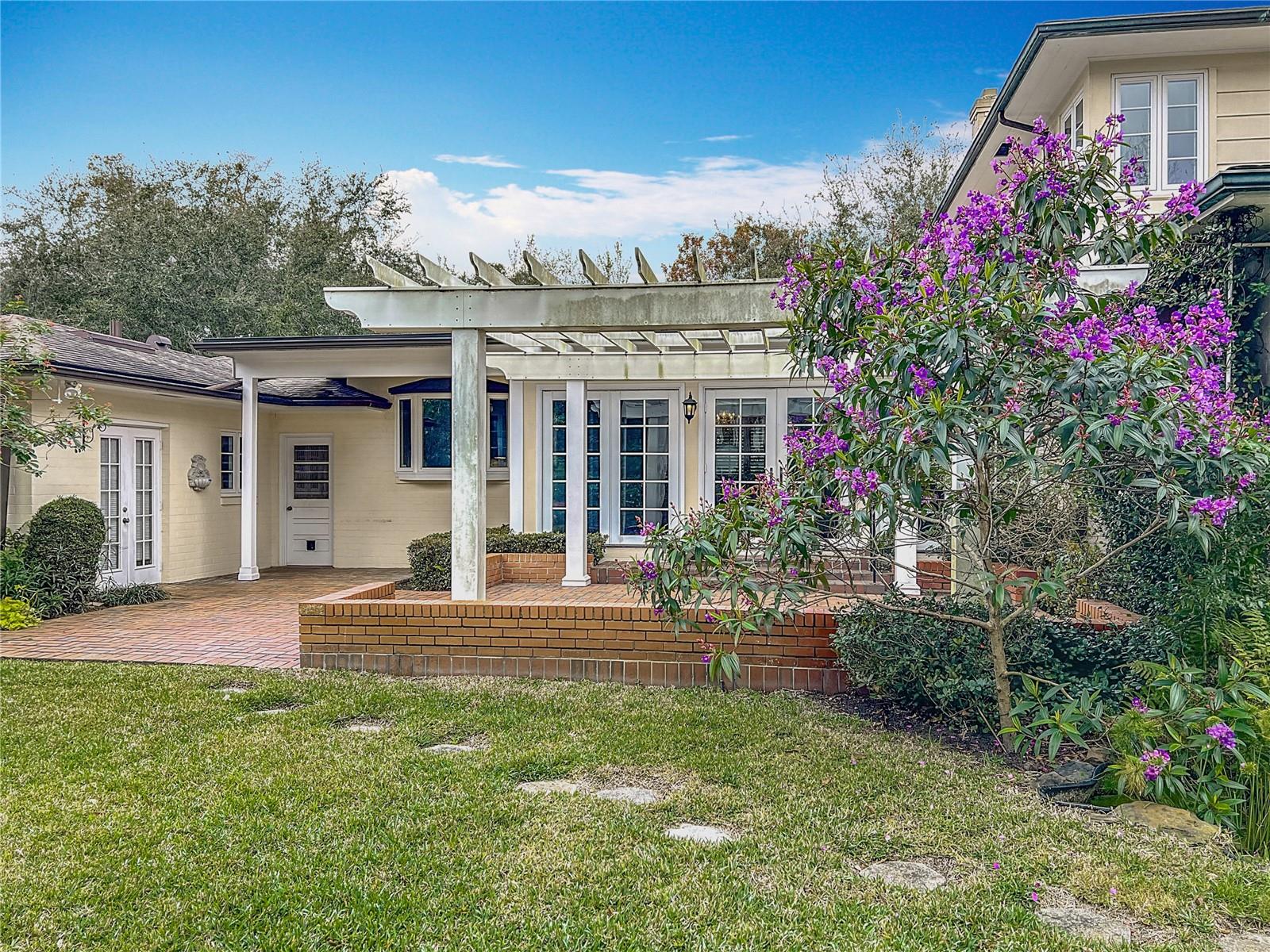 1138 OVERBROOK DR, ORLANDO, FL, 32804