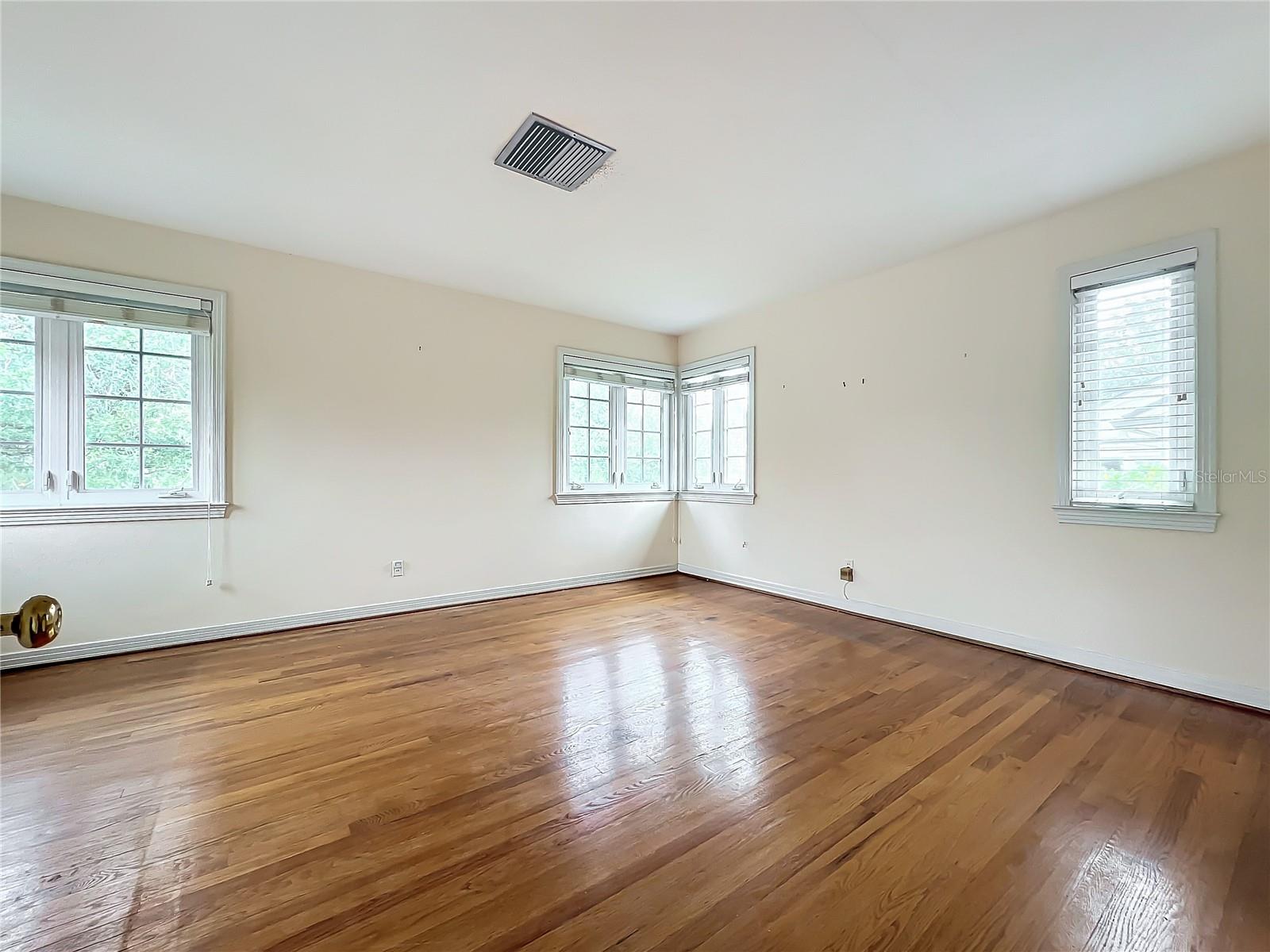 1138 OVERBROOK DR, ORLANDO, FL, 32804