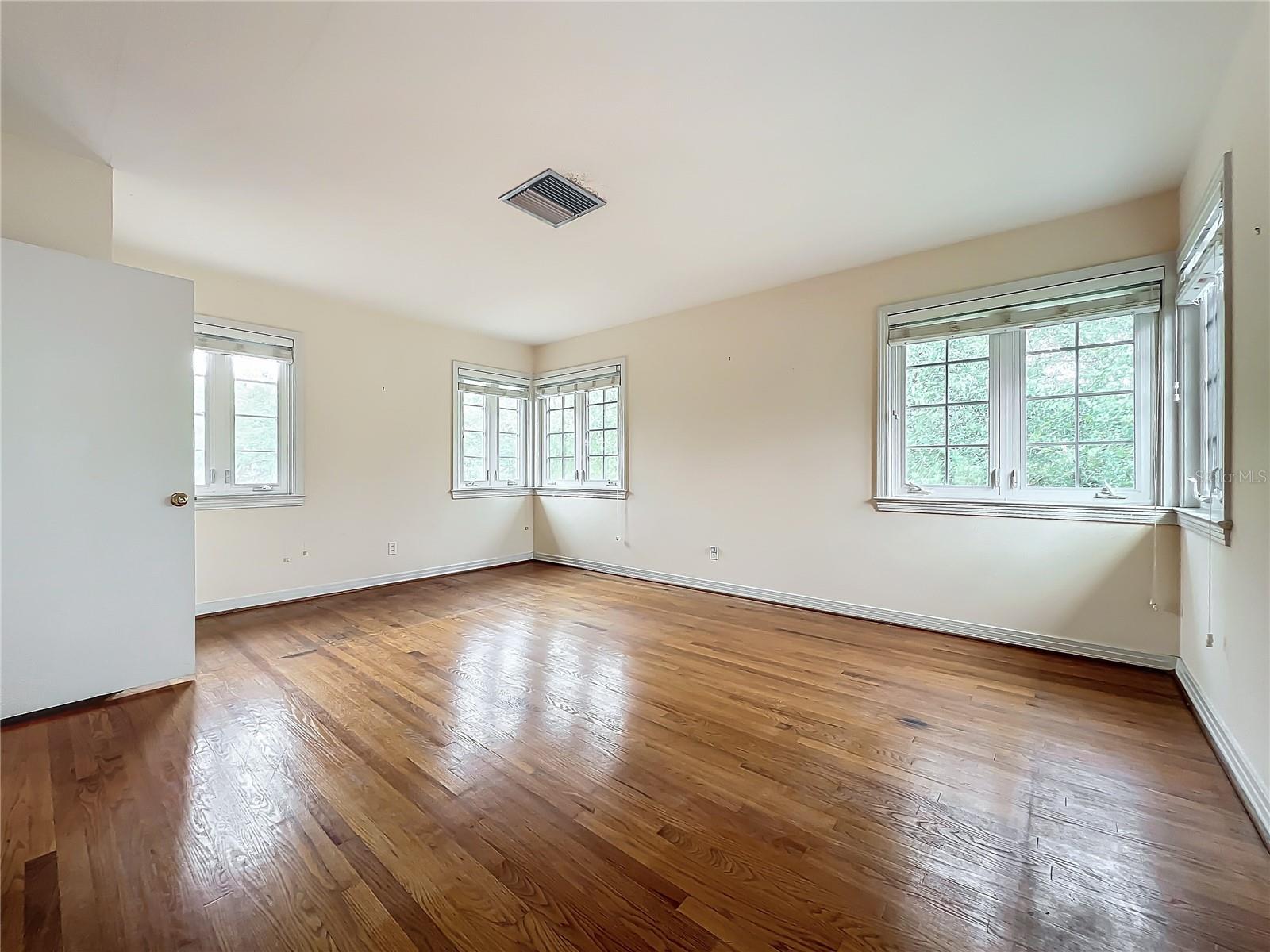 1138 OVERBROOK DR, ORLANDO, FL, 32804