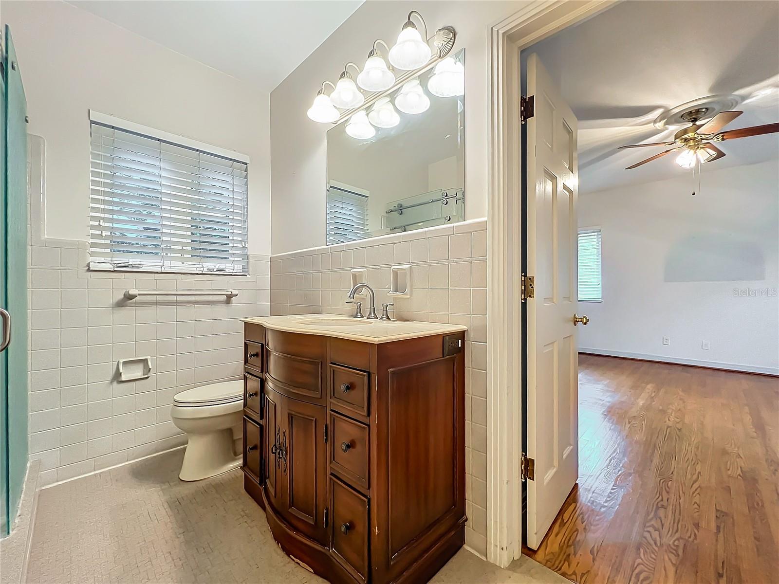 1138 OVERBROOK DR, ORLANDO, FL, 32804