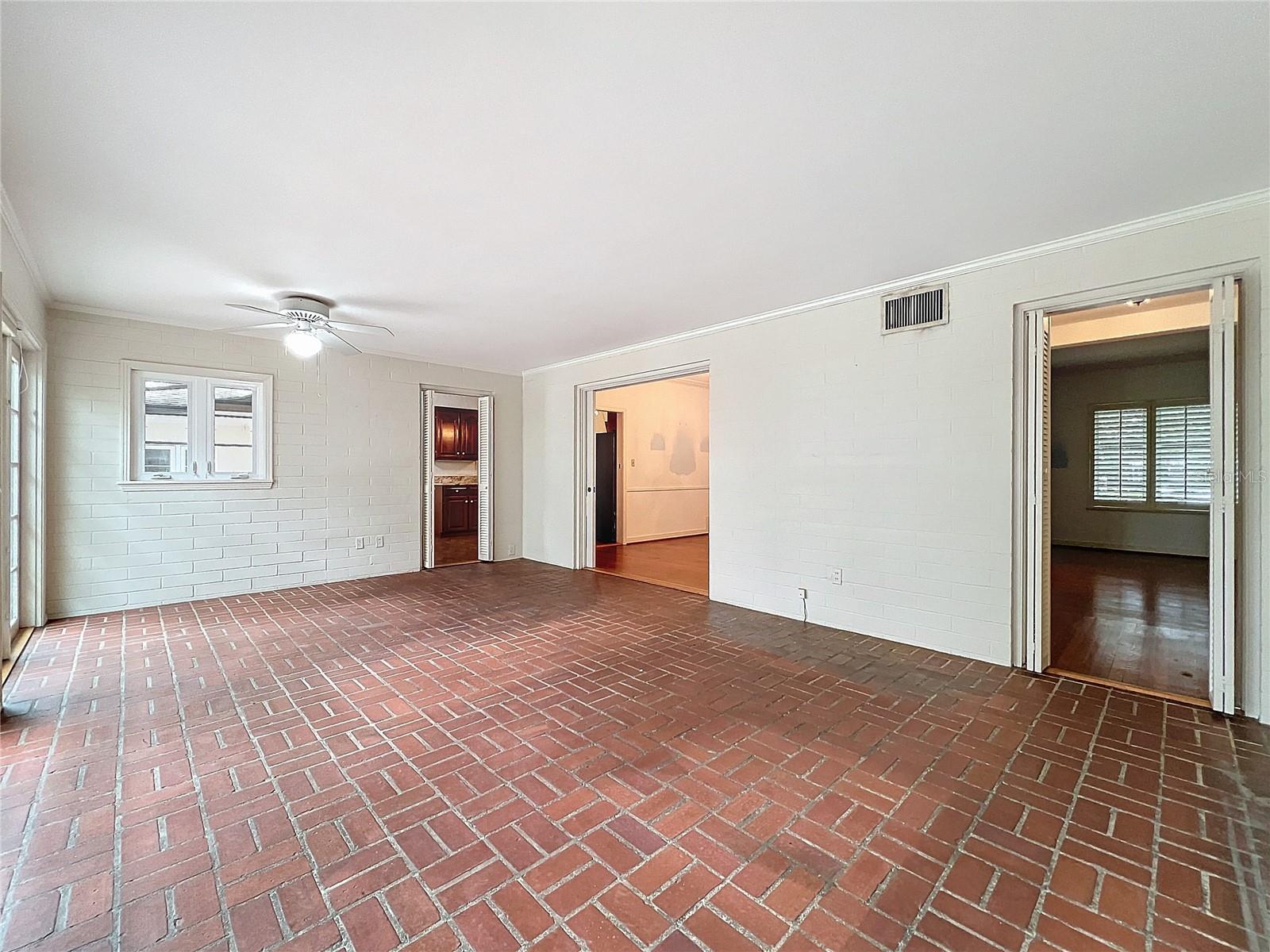 1138 OVERBROOK DR, ORLANDO, FL, 32804