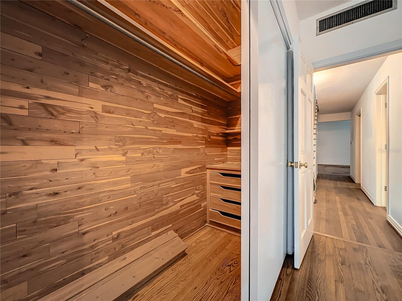 1138 OVERBROOK DR, ORLANDO, FL, 32804