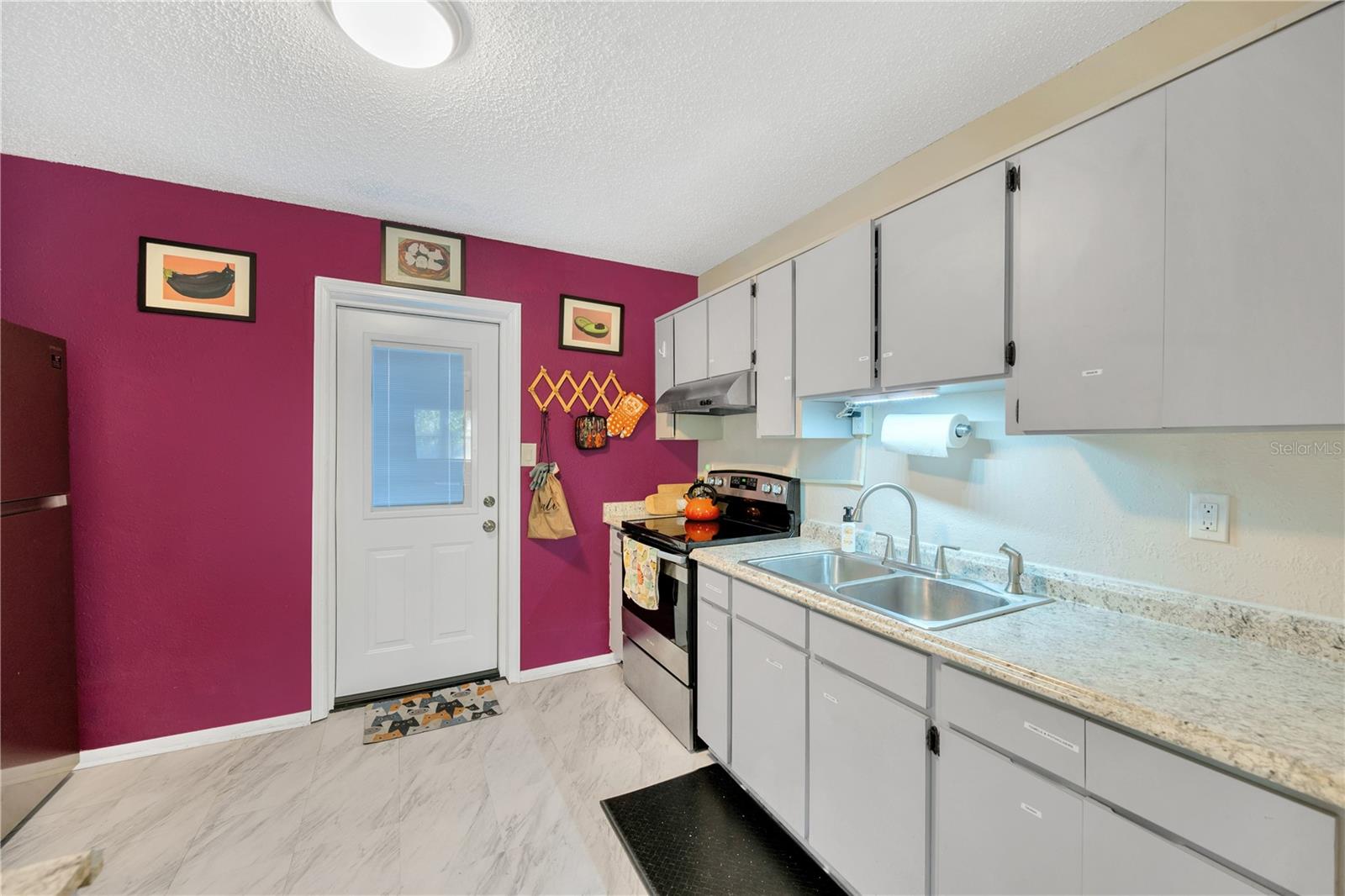 1107 E CHILKOOT AVE, TAMPA, FL, 33612