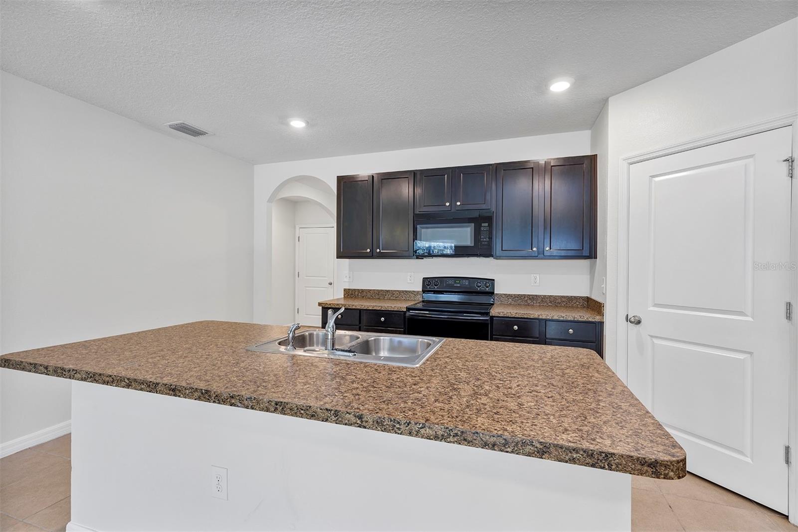 2860 NE 42ND RD, OCALA, FL, 34470