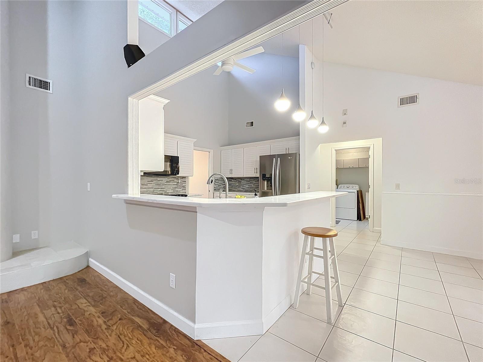 2042 EAGLES REST DR, APOPKA, FL, 32712