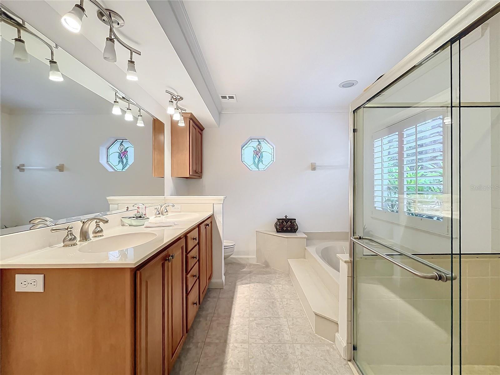2042 EAGLES REST DR, APOPKA, FL, 32712