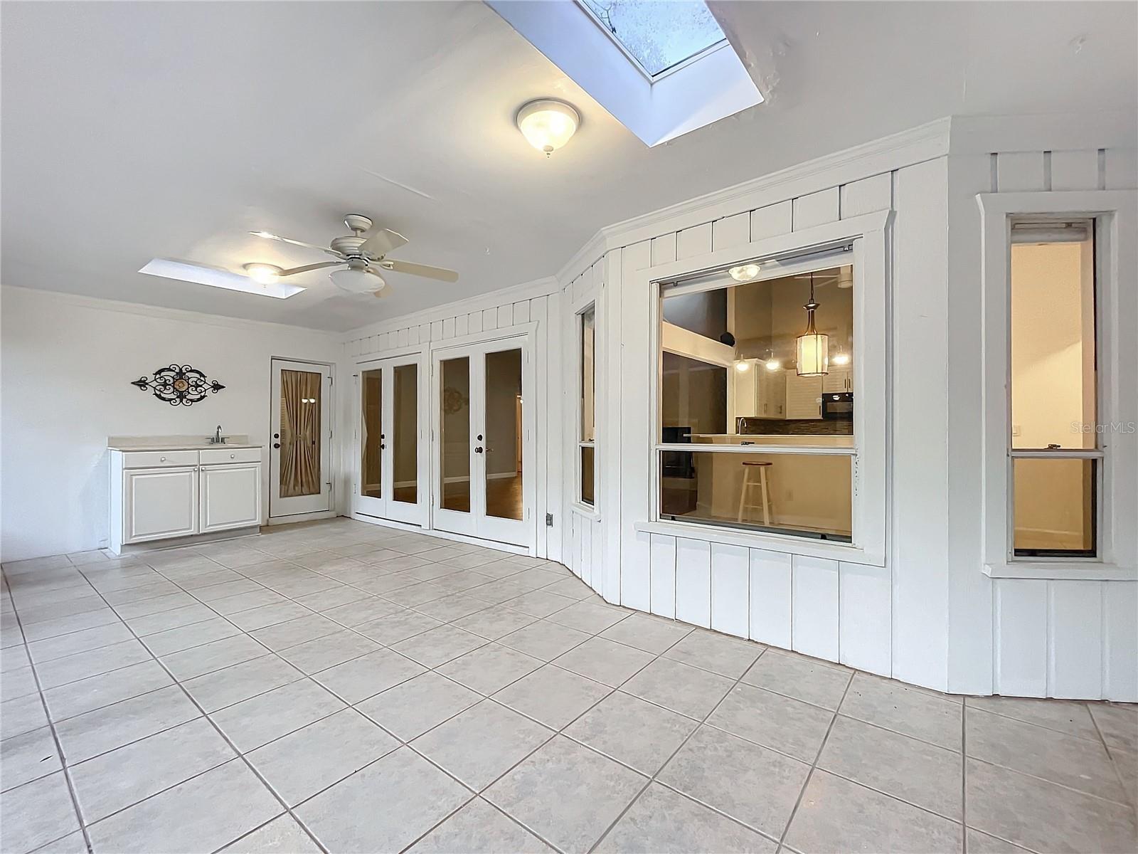 2042 EAGLES REST DR, APOPKA, FL, 32712