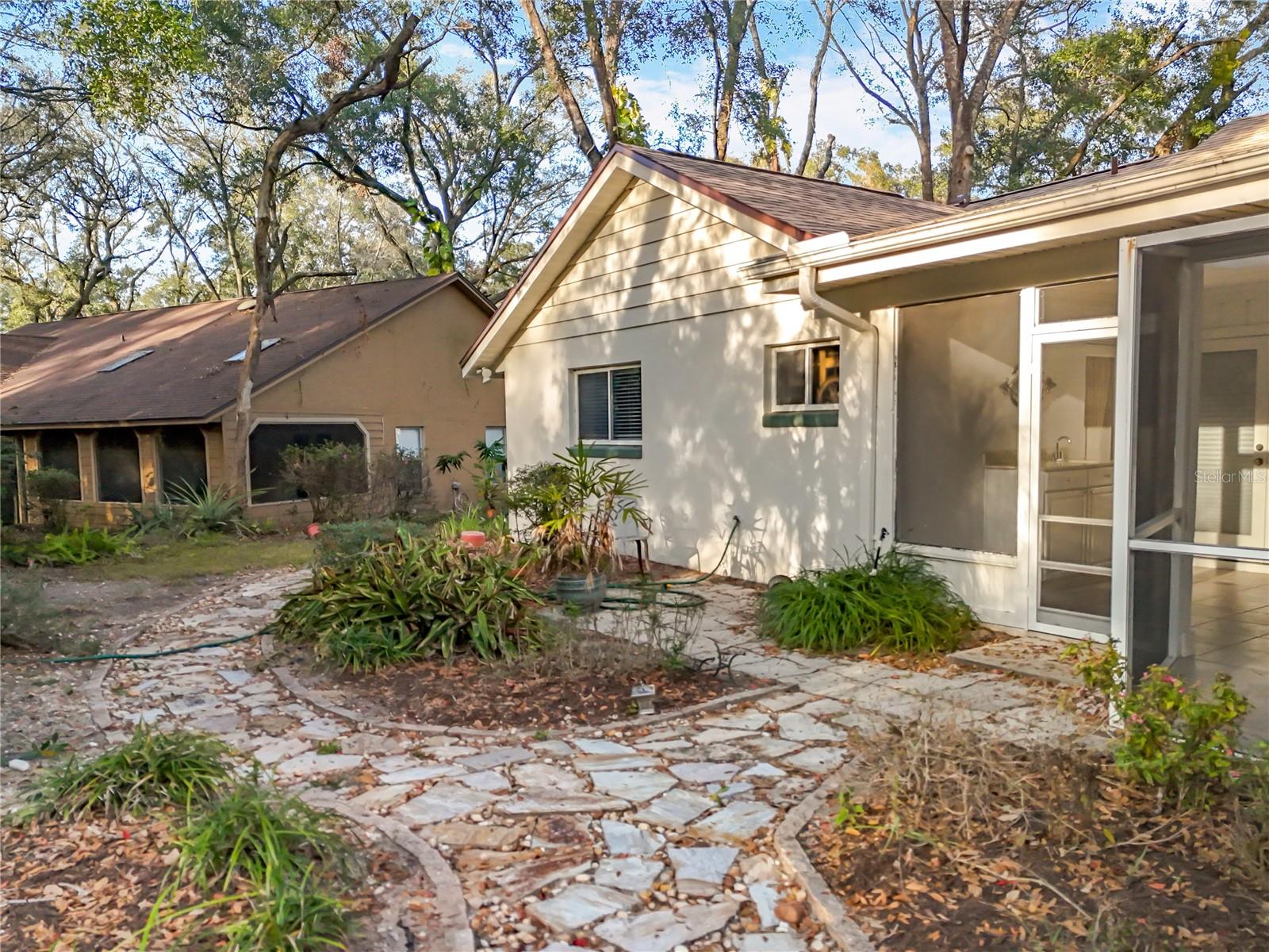 2042 EAGLES REST DR, APOPKA, FL, 32712
