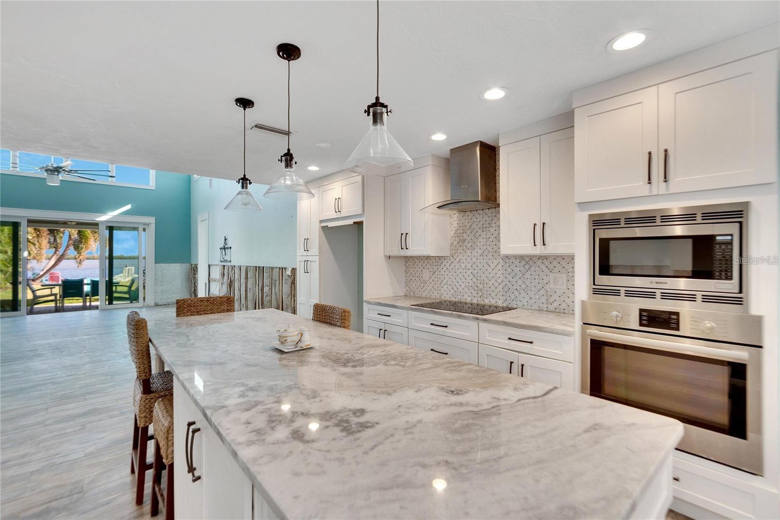 6323 BAYOU GRANDE BLVD NE, ST PETERSBURG, FL, 33702