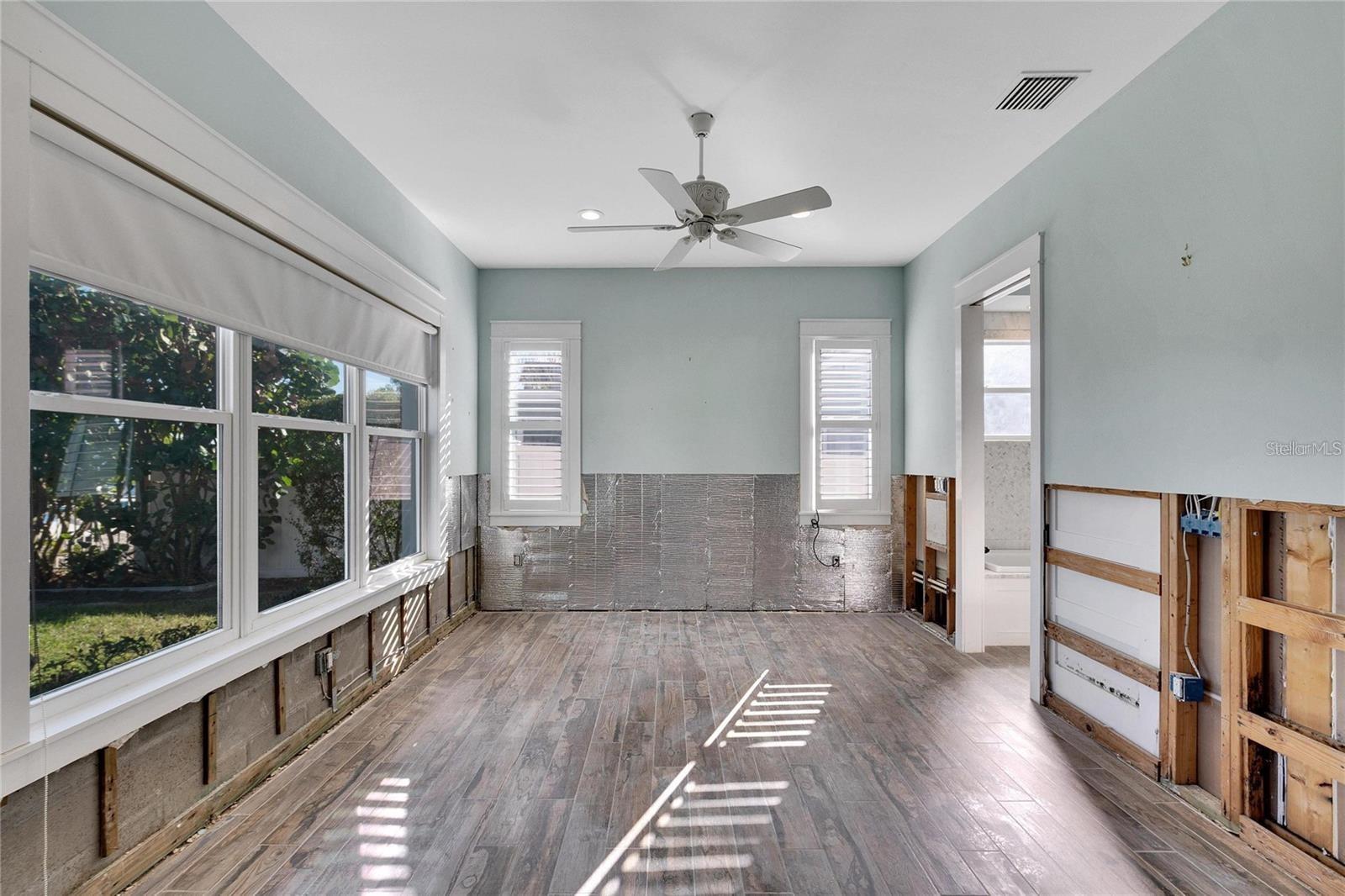 6323 BAYOU GRANDE BLVD NE, ST PETERSBURG, FL, 33702