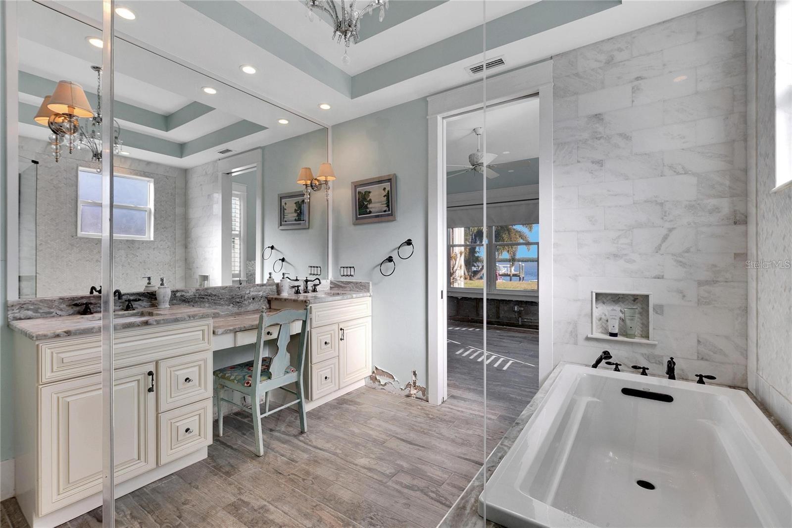 6323 BAYOU GRANDE BLVD NE, ST PETERSBURG, FL, 33702