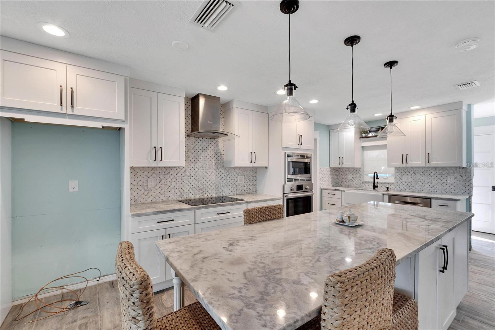 6323 BAYOU GRANDE BLVD NE, ST PETERSBURG, FL, 33702