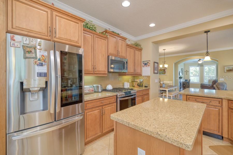 370 SALT MARSH LN, GROVELAND, FL, 34736