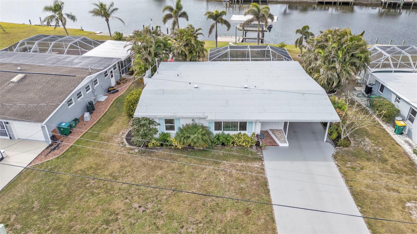 407 DUNN DR NE, PORT CHARLOTTE, FL, 33952
