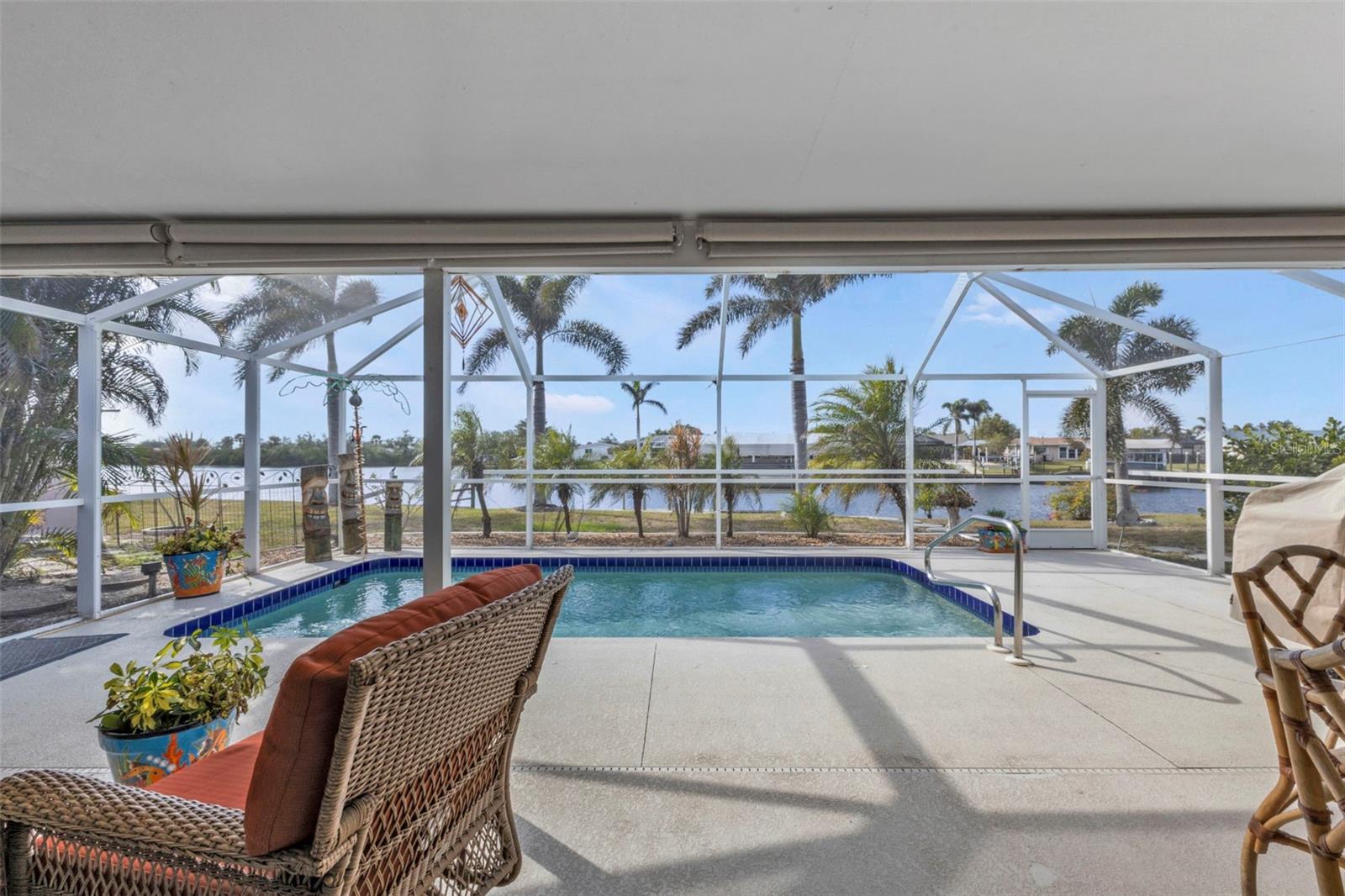 407 DUNN DR NE, PORT CHARLOTTE, FL, 33952