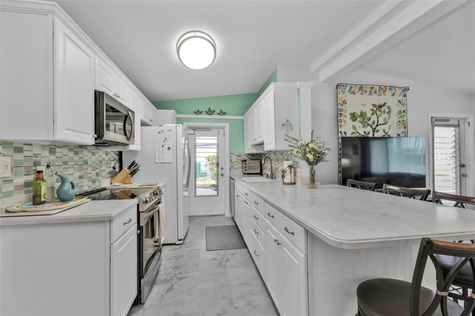 407 DUNN DR NE, PORT CHARLOTTE, FL, 33952