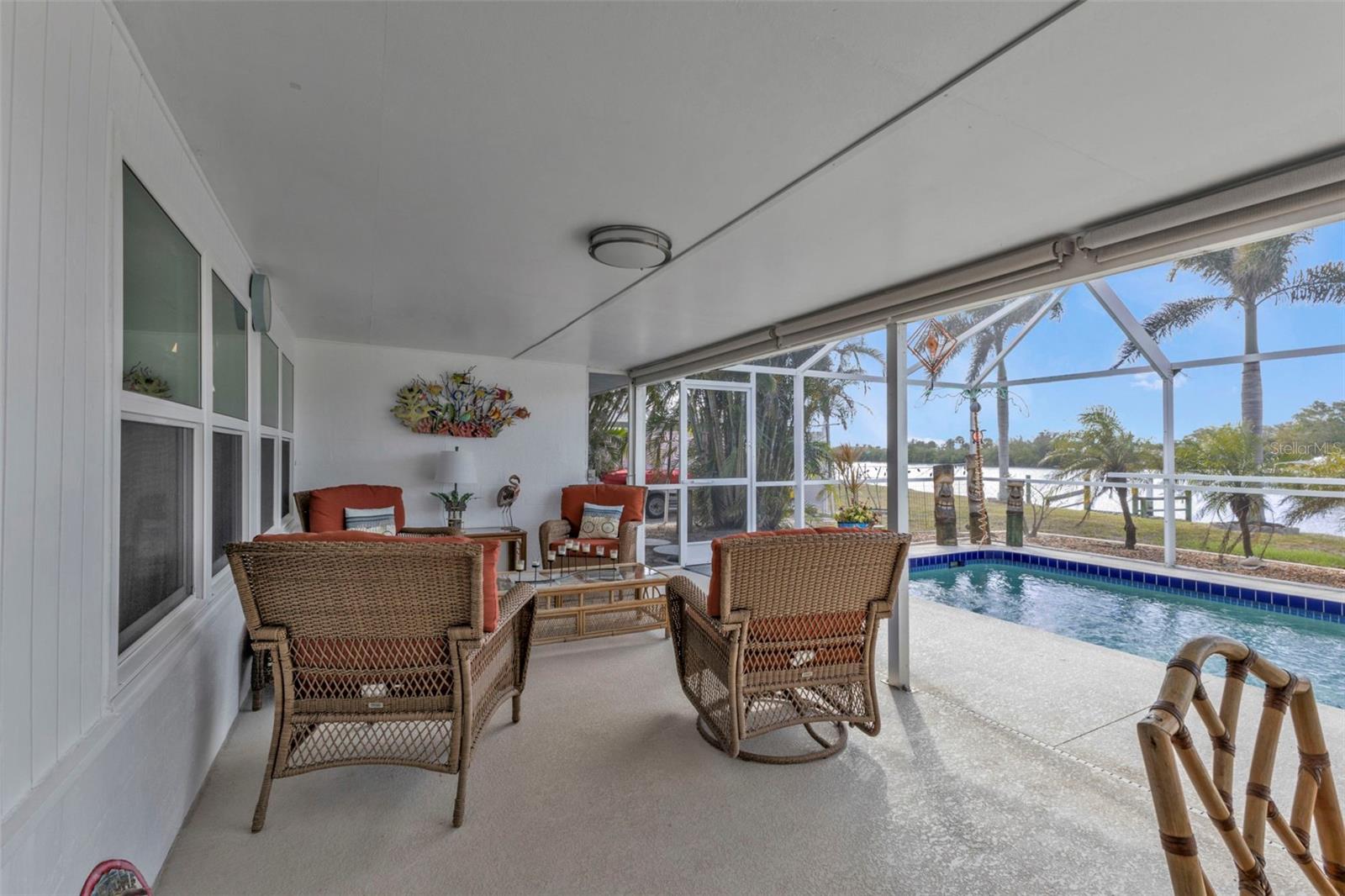 407 DUNN DR NE, PORT CHARLOTTE, FL, 33952