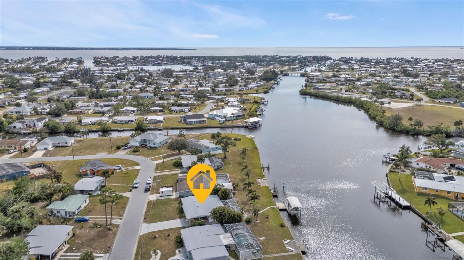 407 DUNN DR NE, PORT CHARLOTTE, FL, 33952