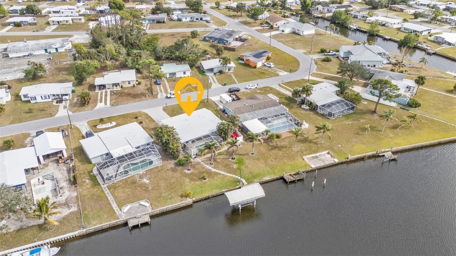 407 DUNN DR NE, PORT CHARLOTTE, FL, 33952