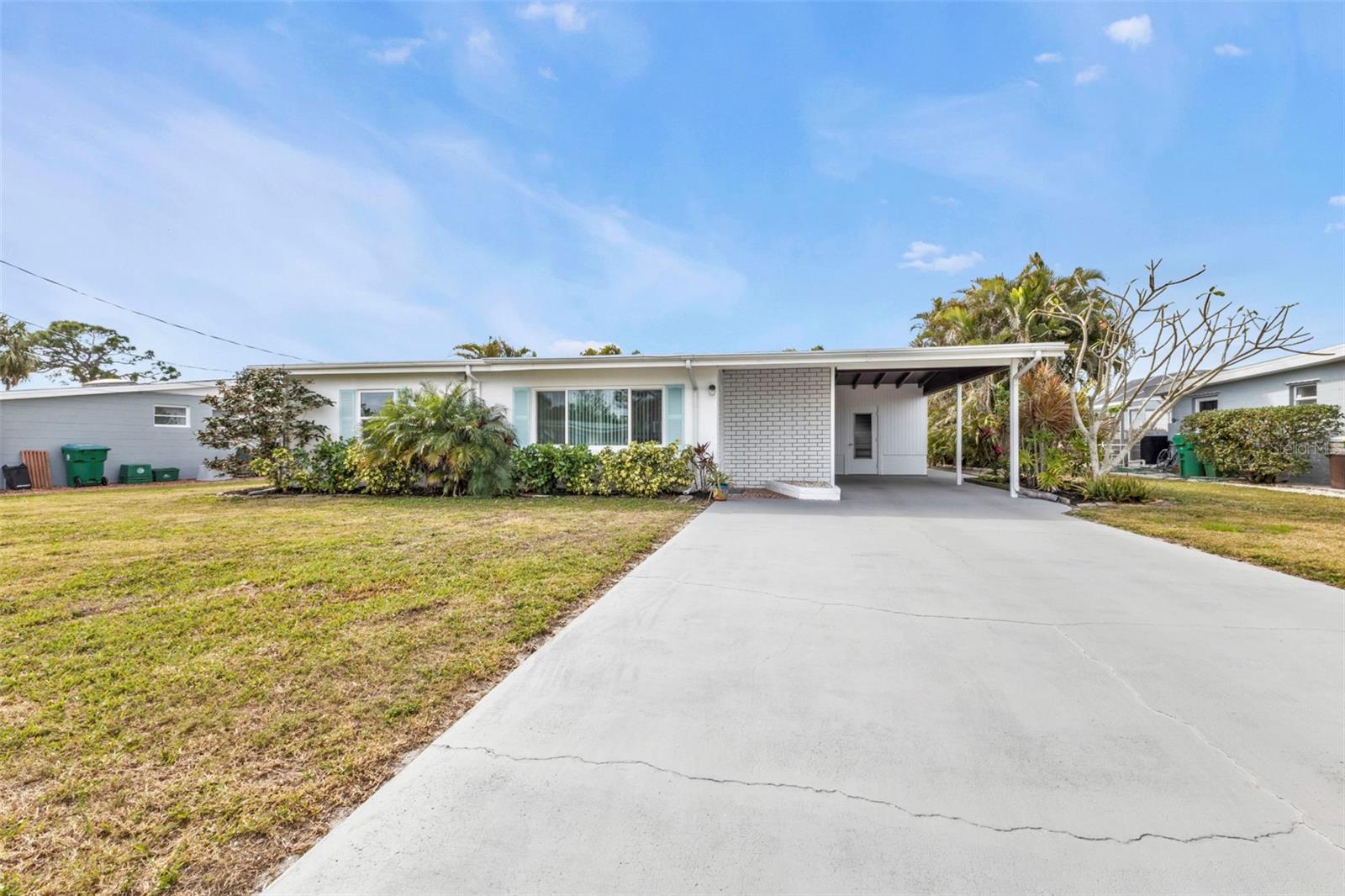 407 DUNN DR NE, PORT CHARLOTTE, FL, 33952