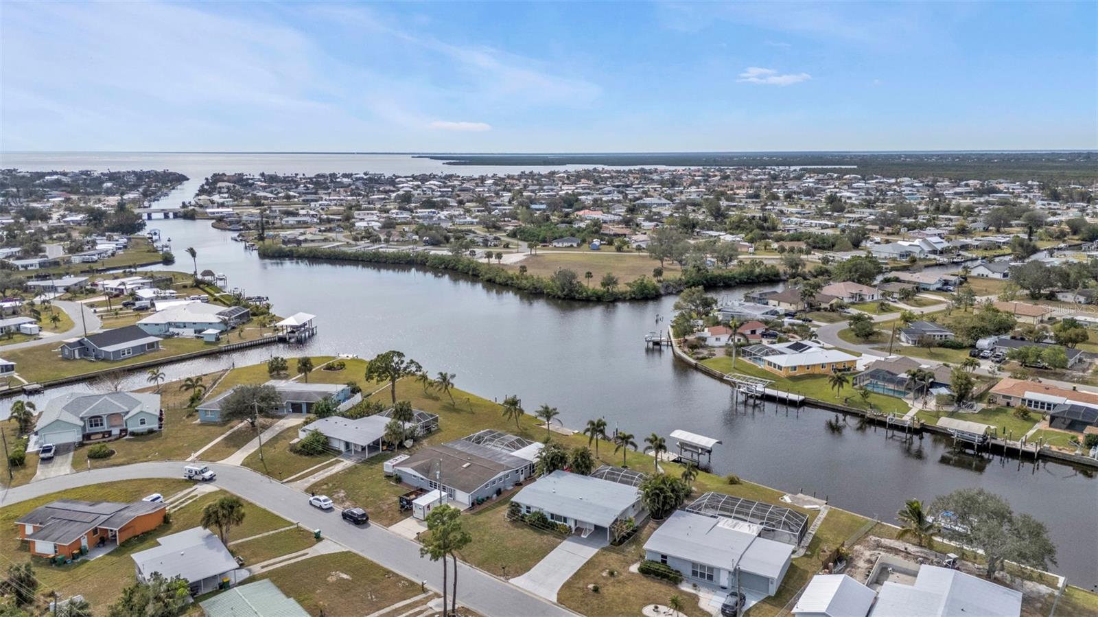 407 DUNN DR NE, PORT CHARLOTTE, FL, 33952