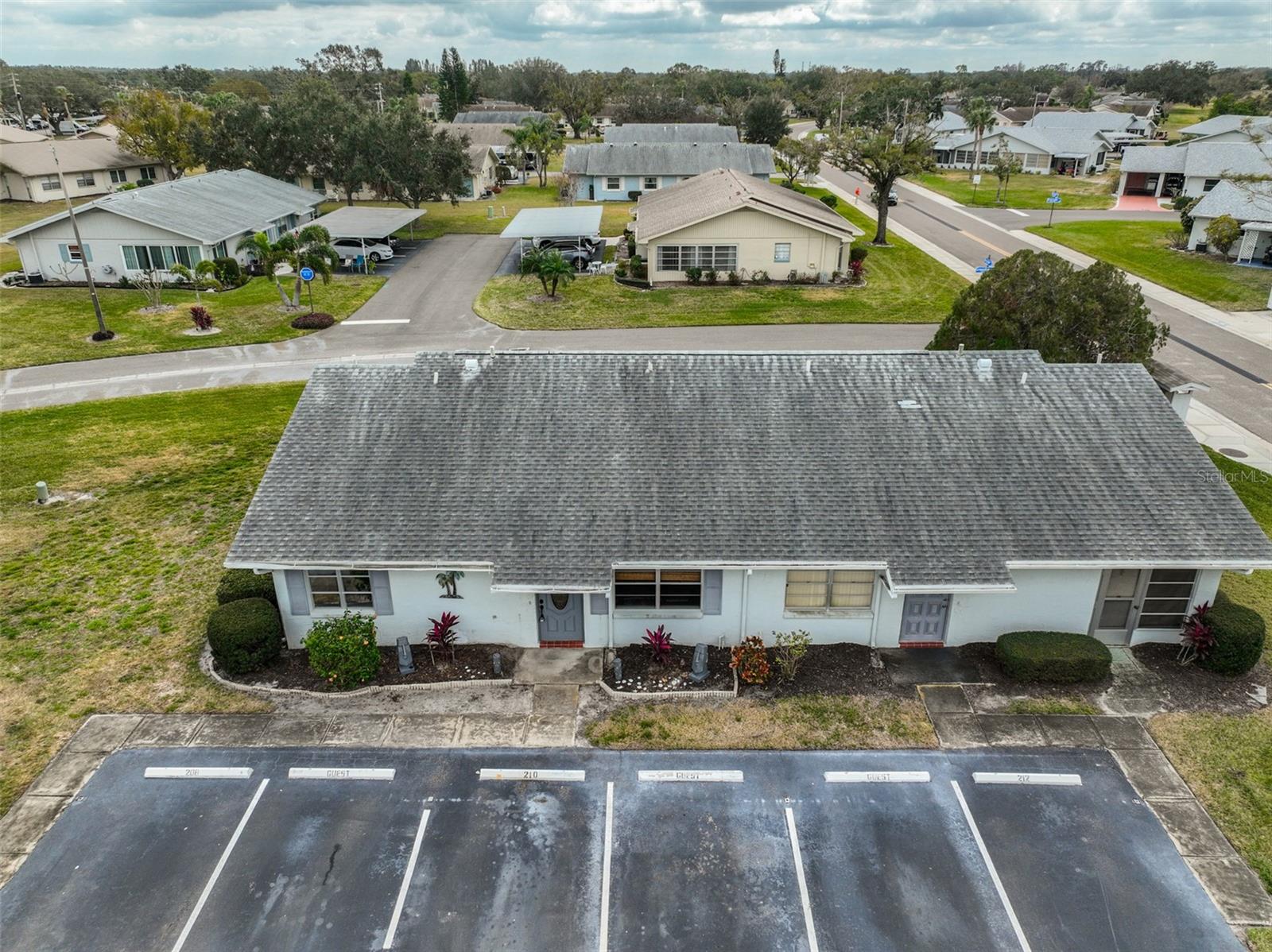 210 GLOUCESTER BLVD, SUN CITY CENTER, FL, 33573