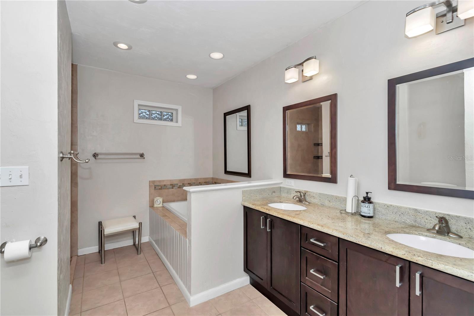 4703 NW 36TH ST, GAINESVILLE, FL, 32605