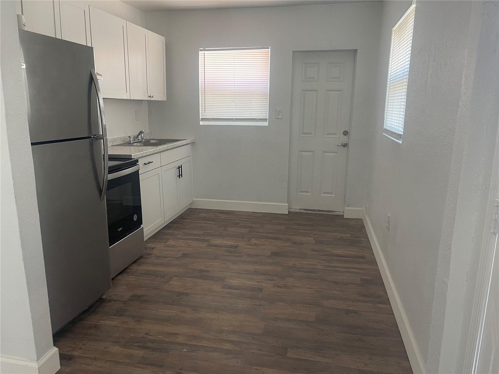 1009 W WASHINGTON ST, PLANT CITY, FL, 33563