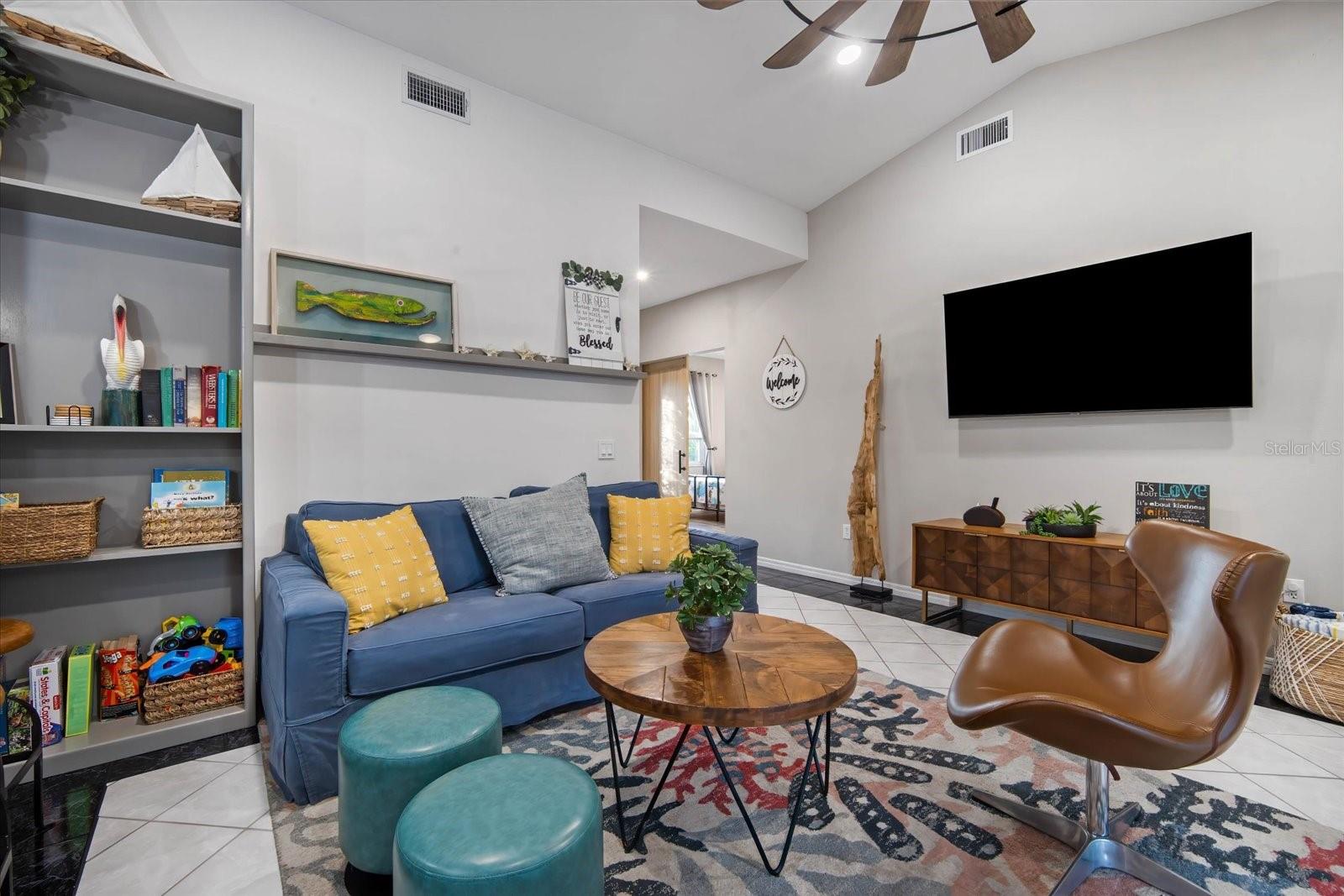 1021 99TH ST NW, BRADENTON, FL, 34209